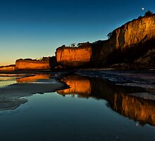 Violet Crumble - Anglesea Cliffs Anglesea Victoria by Graeme Buckland