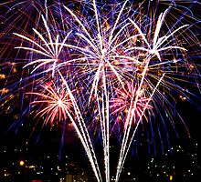 New Years Eve 2013 - Hobart Fireworks (2) by clickedbynic
