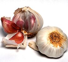 Garlic Cloves by boltonscottage