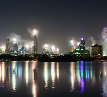 Midnight Fireworks by wolfcat