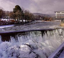 Quechee, Vermont-USA by Nancy Richard