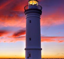 Kiama Lighthouse by Darren Stones