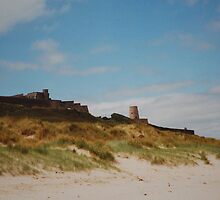 Bamburgh by Rowan Lewgalon