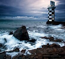 Hallswell breakthrough by Ken Wright