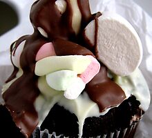 Chocolate Muffin with Marshmallows by blueclover