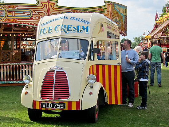 Old IceCream Van Steam Fair Dulwich London by DonDavisUK