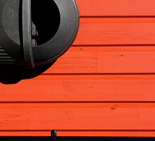 Red Dialogue by 1more photo