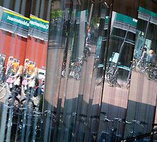 Jig saw reflection by Javimage