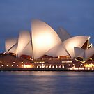 Sydney Opera House by marcb