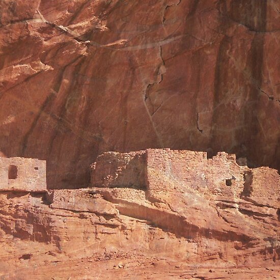 ruins in  canyon de chelly