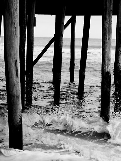 Pier and Waves by CavyGirl